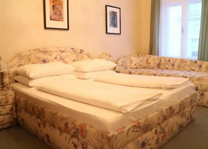 Hotel Schweizerhof 3*