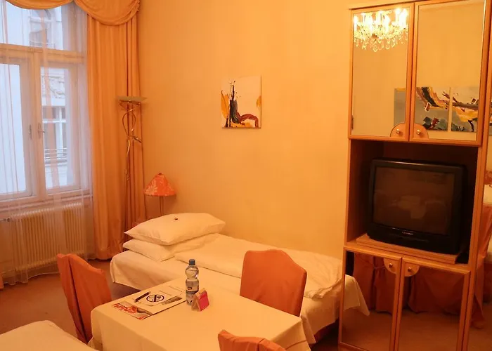 Schweizerhof Hotel 3*