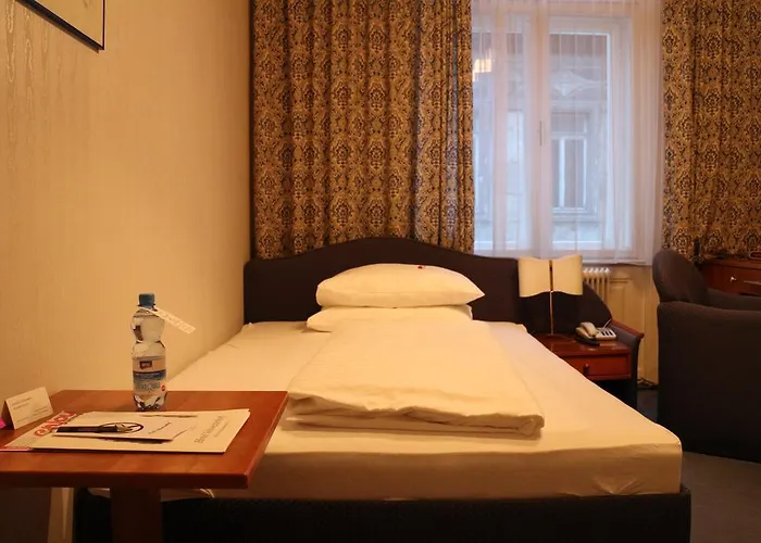Hotel Schweizerhof 3*