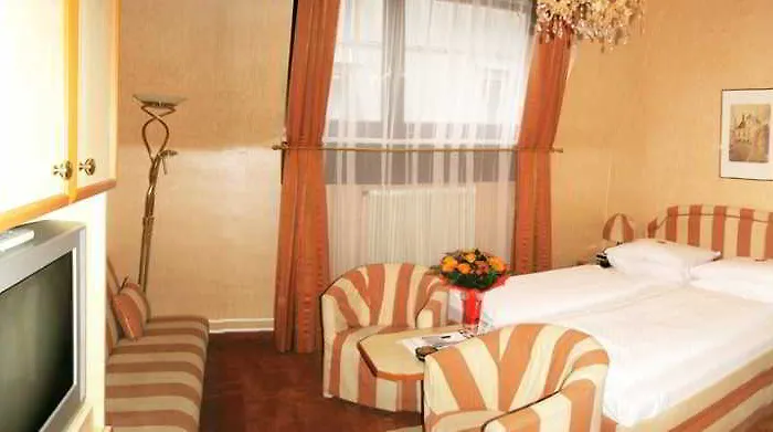 Schweizerhof Hotel