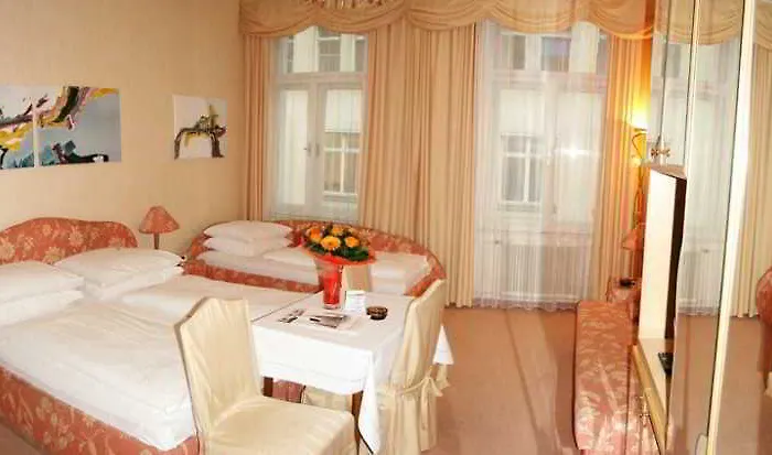 Hotel Schweizerhof 3*